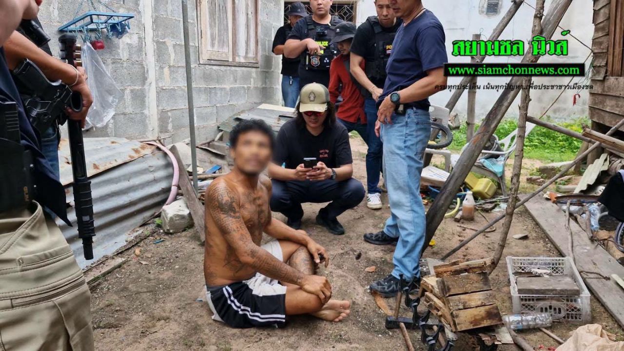 On July 30, staff from the tourist police, criminal investigation, and immigration service detained two men known by…